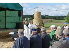 Ökumenischer Gottesdienst auf den Naumburger Feldtagen (© Karl-Franz Thiede)